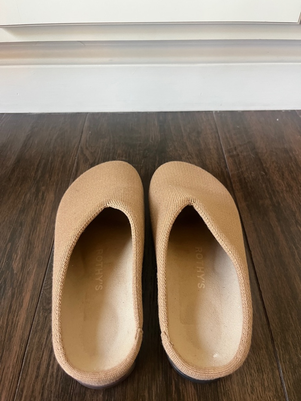 Like New! ROTHYS CASUAL CLOG - Picture 8 of 9